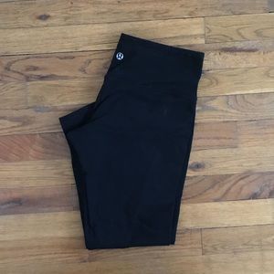 Lululemon Wonder Under Crops